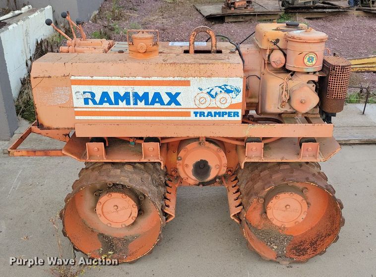 image for item DR4456 1986 Rammax Tramper trench compactor