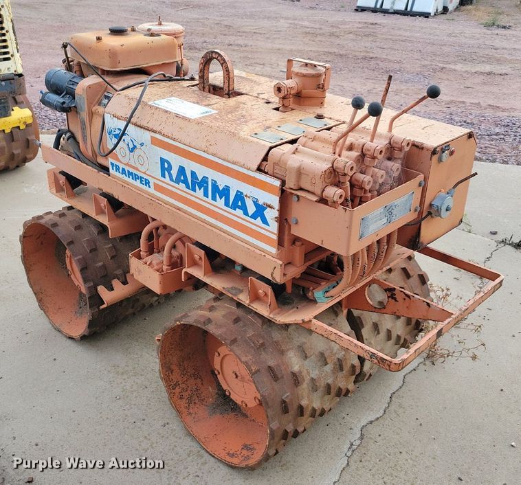 image for item DR4456 1986 Rammax Tramper trench compactor