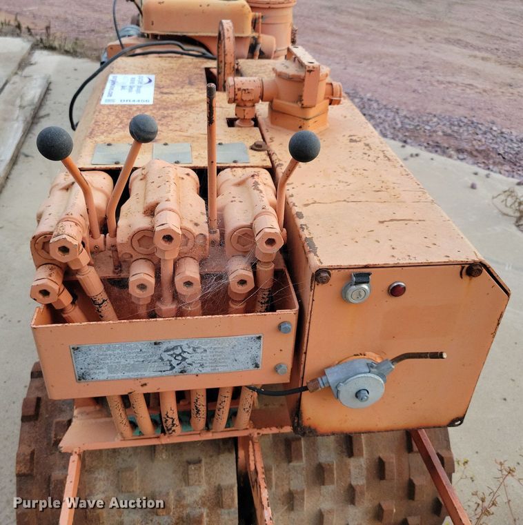 image for item DR4456 1986 Rammax Tramper trench compactor