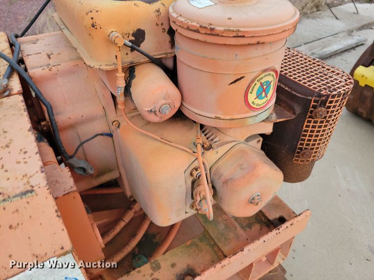 image for item DR4456 1986 Rammax Tramper trench compactor