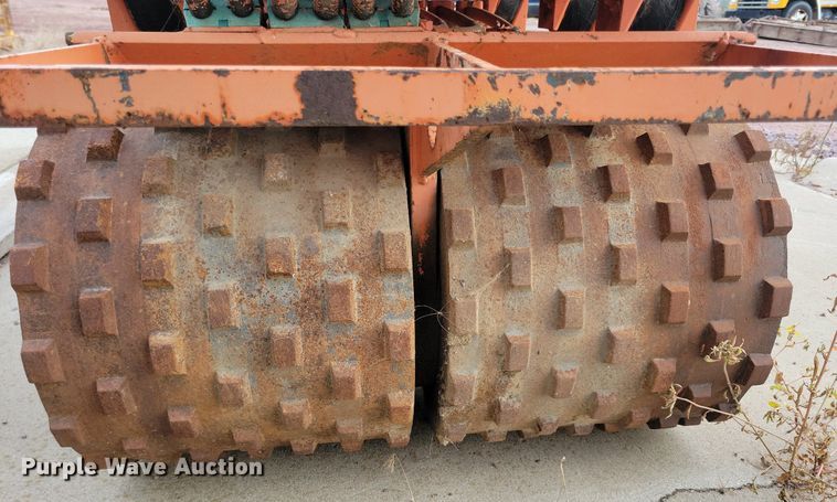 image for item DR4456 1986 Rammax Tramper trench compactor