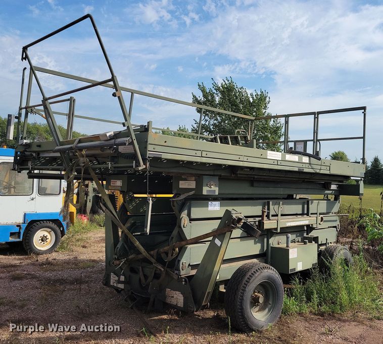 image for item DR4458 1997 MCT Industries UMS-D scissor lift