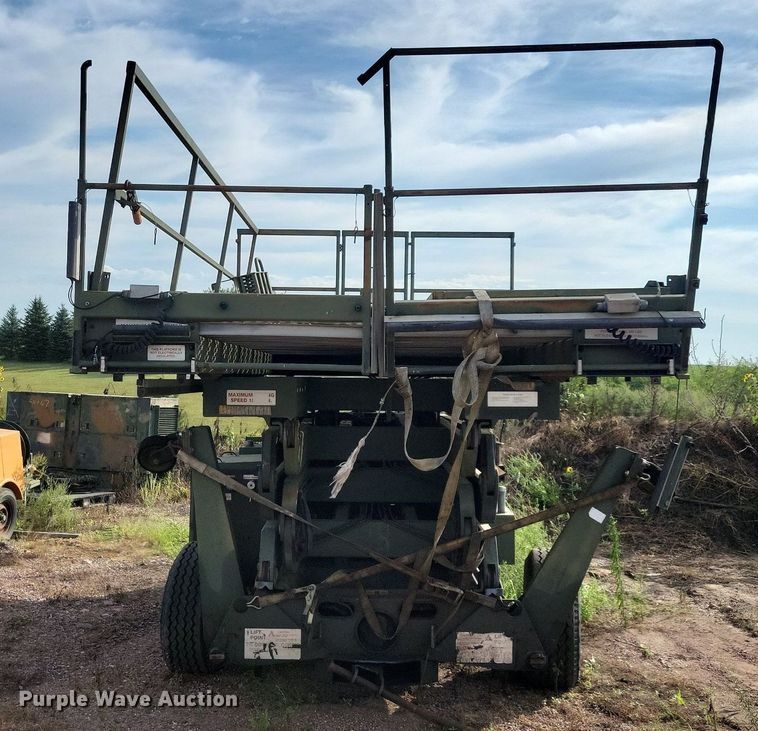 image for item DR4458 1997 MCT Industries UMS-D scissor lift