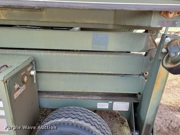 image for item DR4458 1997 MCT Industries UMS-D scissor lift