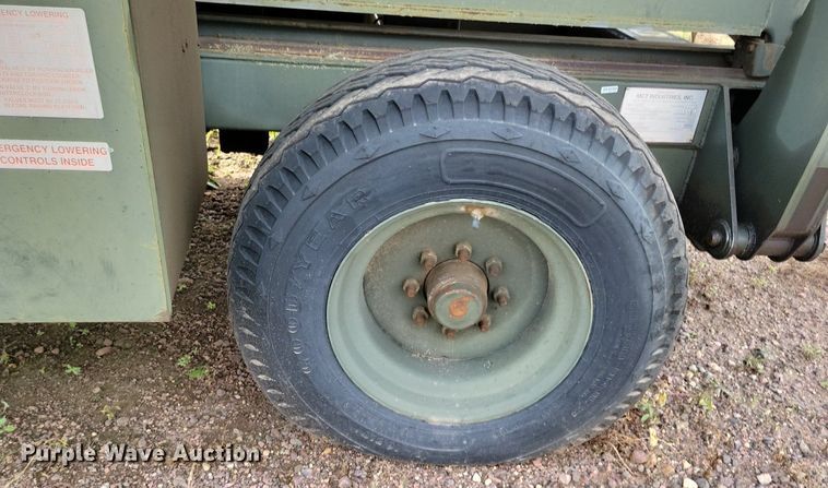 image for item DR4458 1997 MCT Industries UMS-D scissor lift