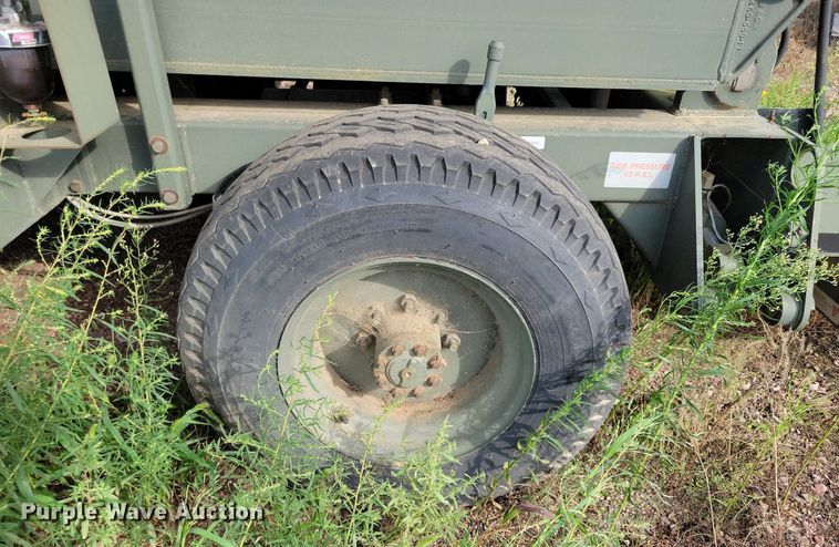 image for item DR4458 1997 MCT Industries UMS-D scissor lift