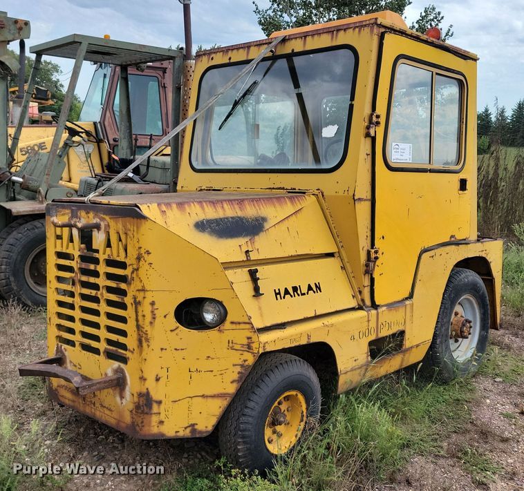 image for item DR4461 Harlan GHTKJ40 aircraft tug