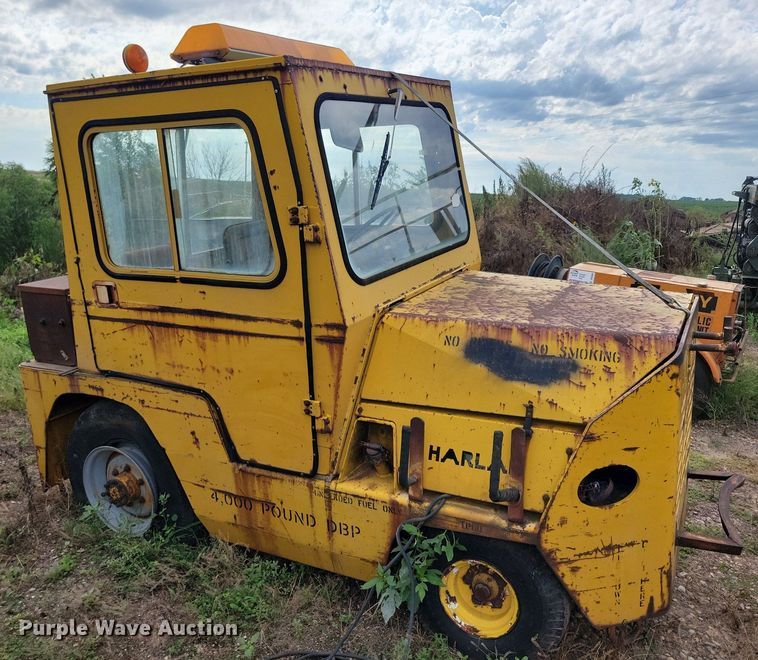 image for item DR4461 Harlan GHTKJ40 aircraft tug