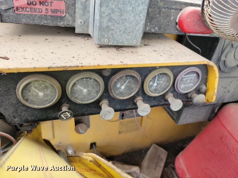 image for item DR4461 Harlan GHTKJ40 aircraft tug