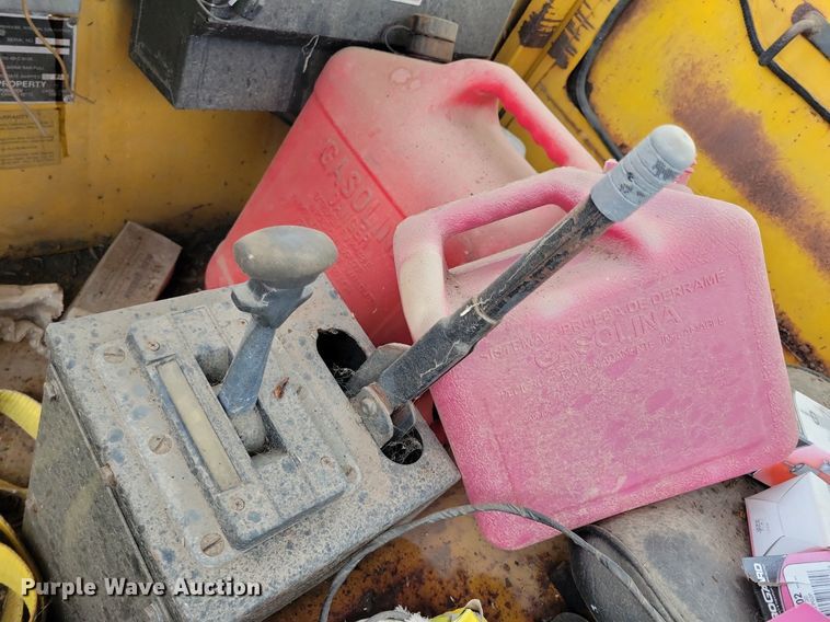 image for item DR4461 Harlan GHTKJ40 aircraft tug