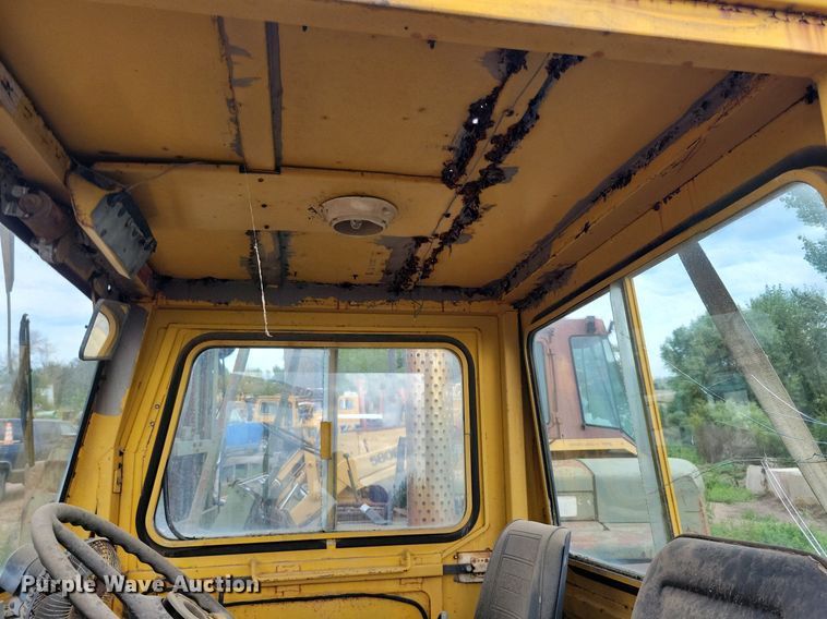 image for item DR4461 Harlan GHTKJ40 aircraft tug