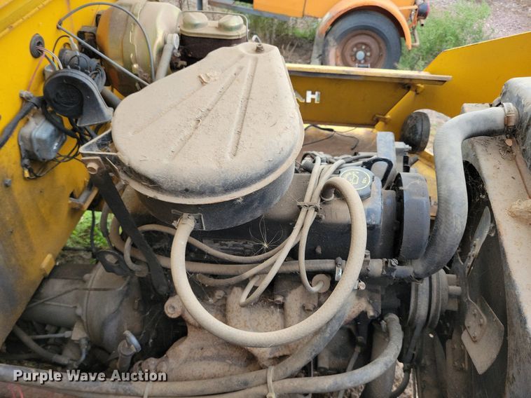 image for item DR4461 Harlan GHTKJ40 aircraft tug