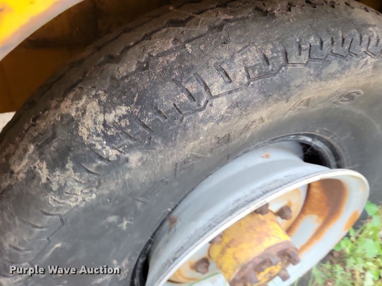 image for item DR4461 Harlan GHTKJ40 aircraft tug