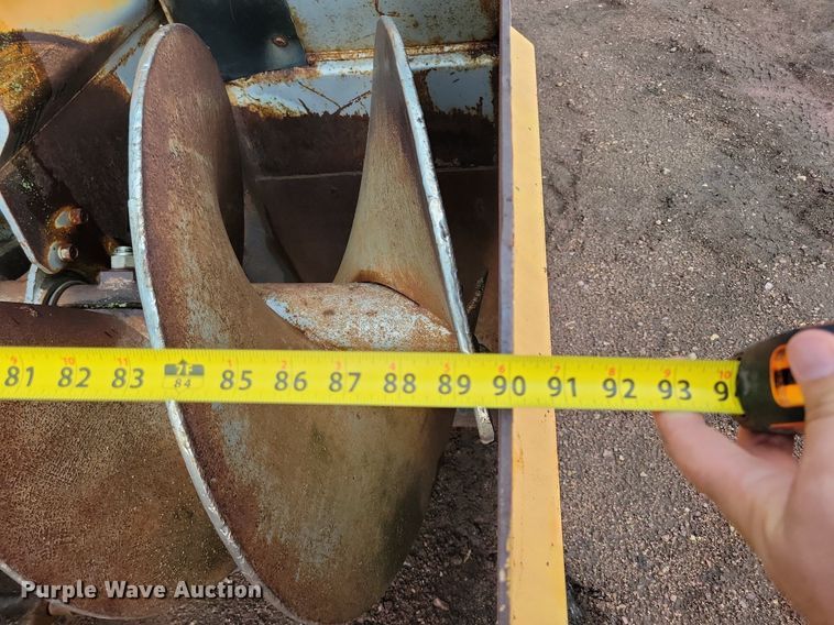 image for item DR4467 1986 Athey 712-D windrow elevator