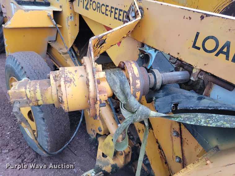 image for item DR4467 1986 Athey 712-D windrow elevator