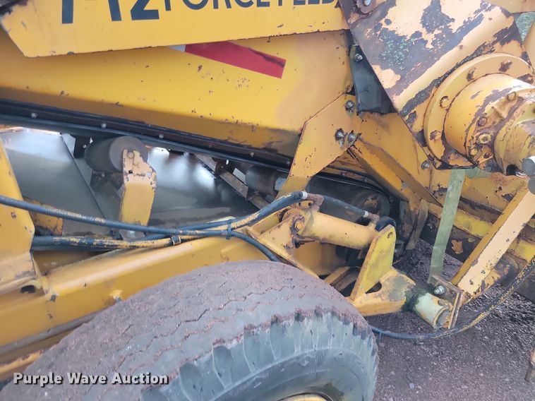 image for item DR4467 1986 Athey 712-D windrow elevator