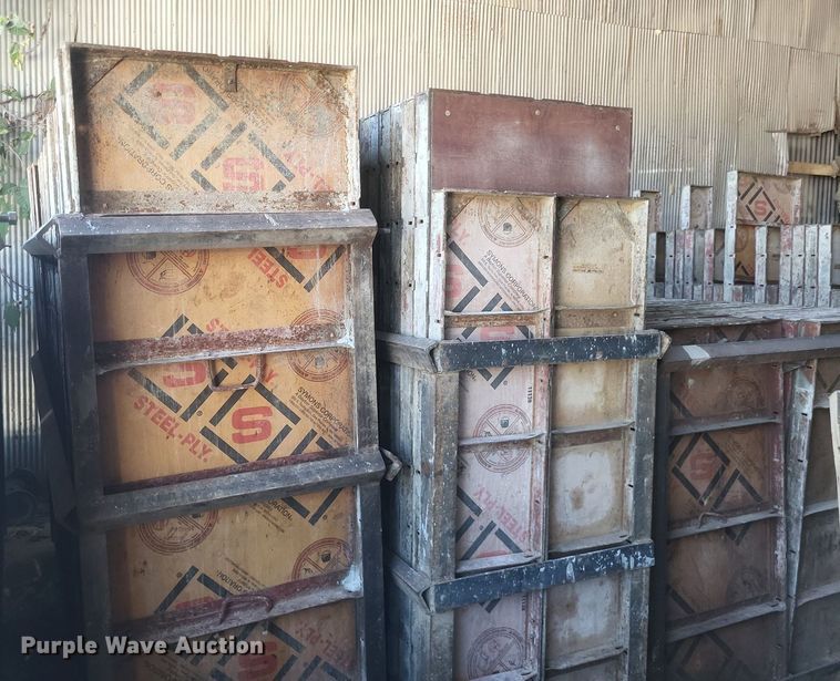 image for item DR4977 Approximately 100 concrete forms 