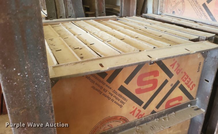 image for item DR4980 Approximately 396 4' H concrete forms 