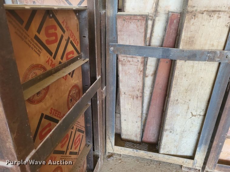 image for item DR4980 Approximately 396 4' H concrete forms 