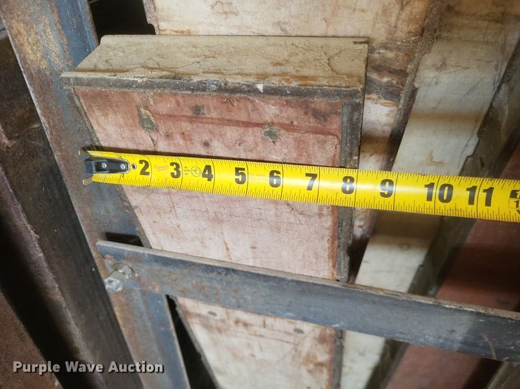 image for item DR4980 Approximately 396 4' H concrete forms 