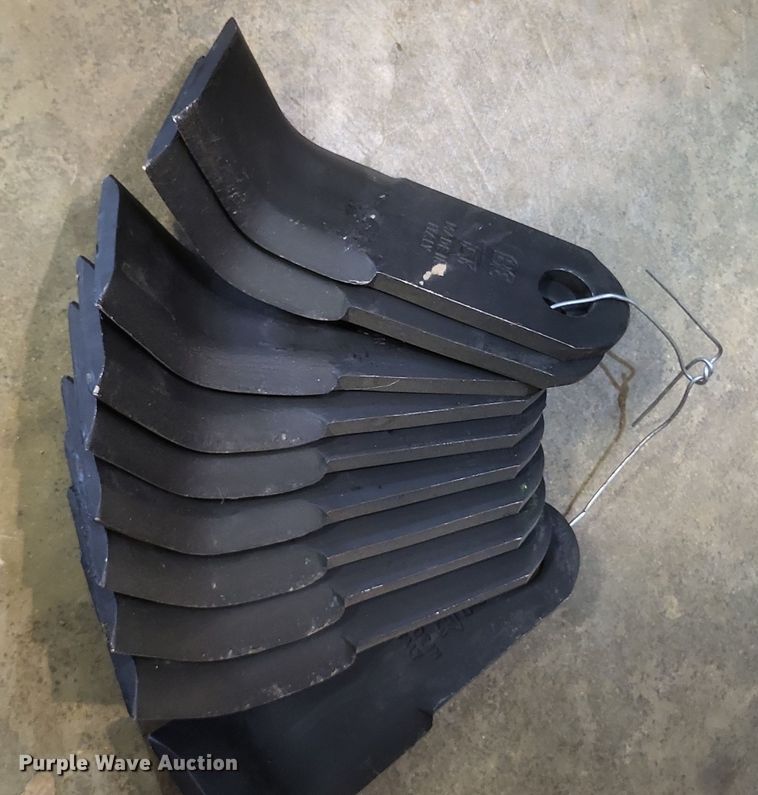 image for item DR4997 2020 Bobcat 40FM excavator flail mower