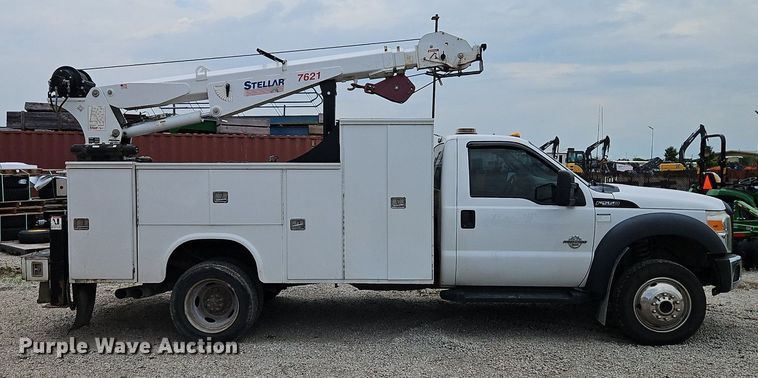 image for item DR8668 2012 Ford  F550 XL Super Duty utility / service truck