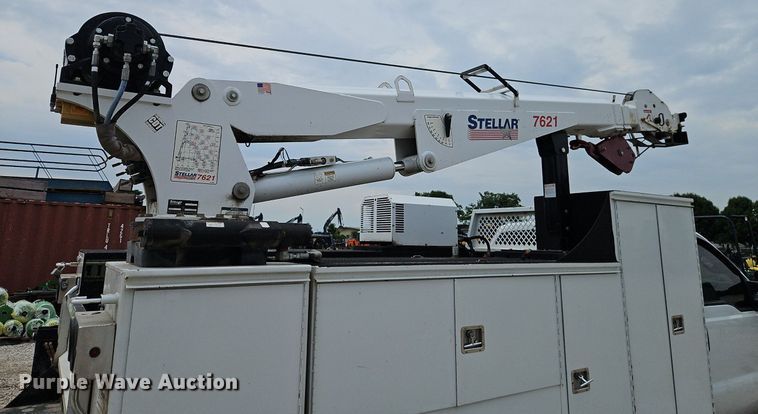 image for item DR8668 2012 Ford  F550 XL Super Duty utility / service truck