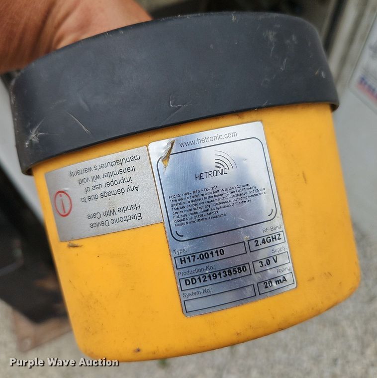 image for item DR8668 2012 Ford  F550 XL Super Duty utility / service truck