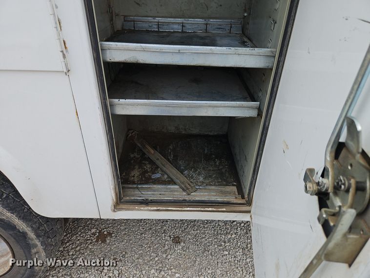 image for item DR8668 2012 Ford  F550 XL Super Duty utility / service truck