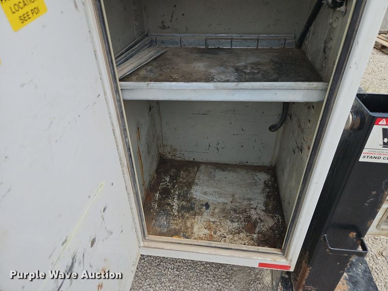 image for item DR8668 2012 Ford  F550 XL Super Duty utility / service truck