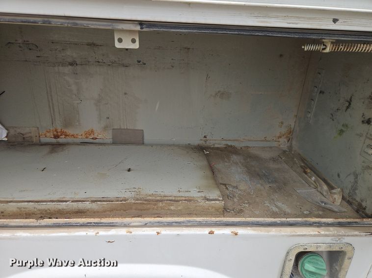 image for item DR8668 2012 Ford  F550 XL Super Duty utility / service truck