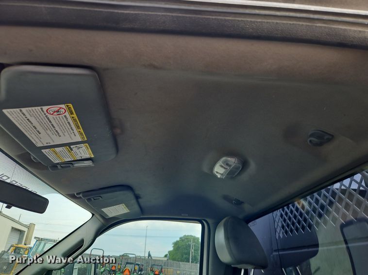 image for item DR8668 2012 Ford  F550 XL Super Duty utility / service truck