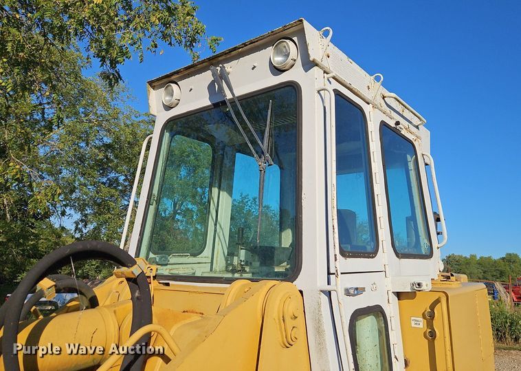 image for item DR8755 1995 Liebherr LR631C track loader