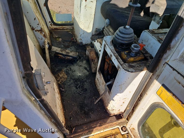 image for item DR8755 1995 Liebherr LR631C track loader