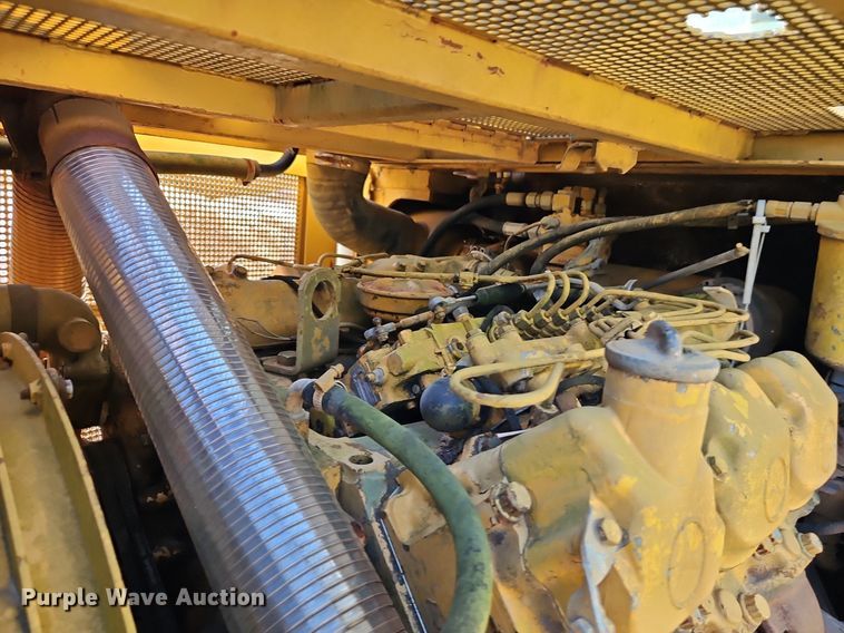 image for item DR8755 1995 Liebherr LR631C track loader