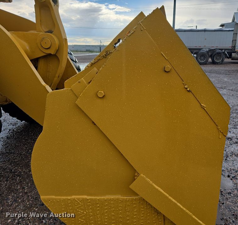 image for item DS4740 1993 Caterpillar 970F wheel loader