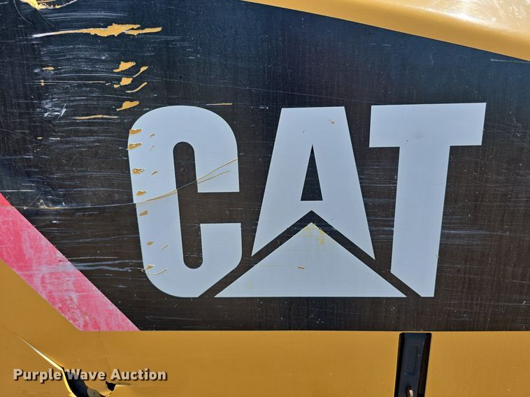 image for item DS4753 2009 Caterpillar TH407 telehandler