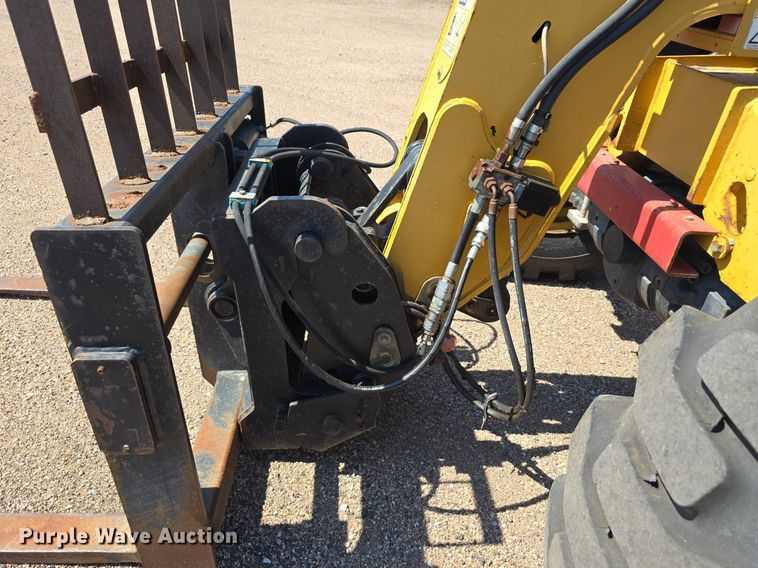 image for item DS4753 2009 Caterpillar TH407 telehandler