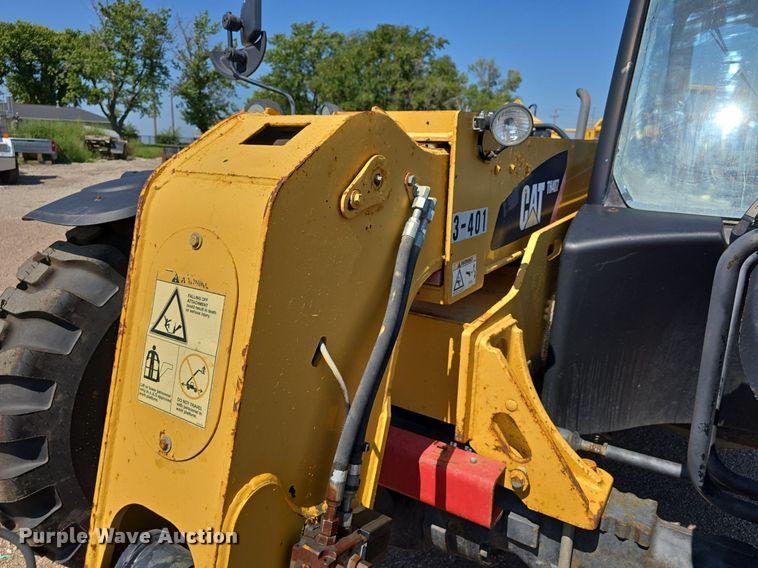 image for item DS4753 2009 Caterpillar TH407 telehandler