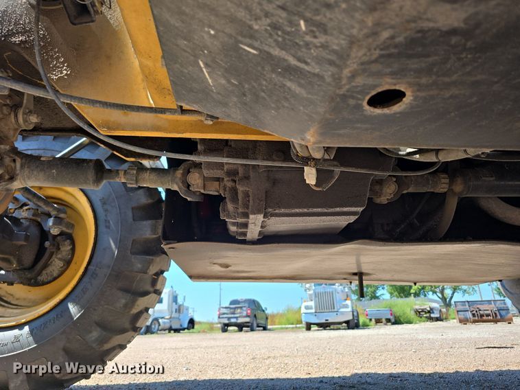 image for item DS4753 2009 Caterpillar TH407 telehandler