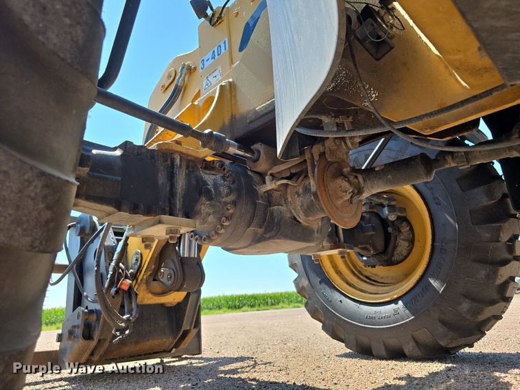 image for item DS4753 2009 Caterpillar TH407 telehandler