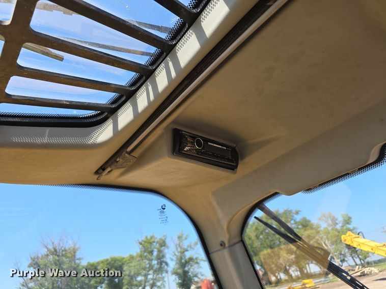 image for item DS4753 2009 Caterpillar TH407 telehandler