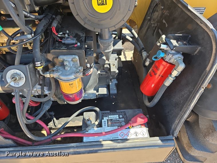 image for item DS4753 2009 Caterpillar TH407 telehandler