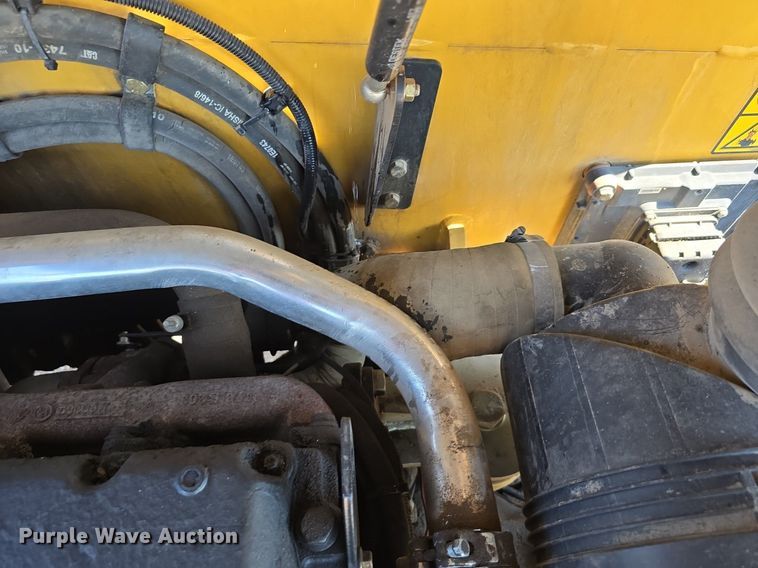 image for item DS4753 2009 Caterpillar TH407 telehandler