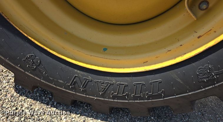 image for item DS4753 2009 Caterpillar TH407 telehandler