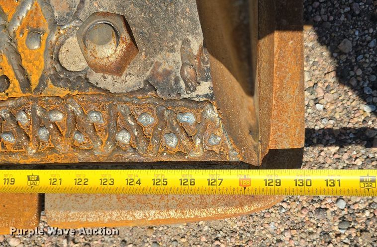 image for item DS4755 2014 John Deere 824K wheel loader