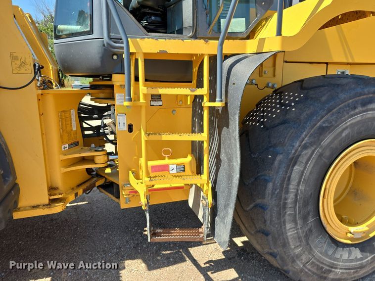 image for item DS4755 2014 John Deere 824K wheel loader