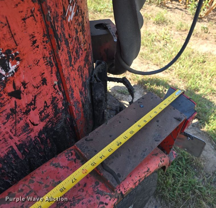 image for item DS4756 2001 Crafco Supershot SS125 melter applicator