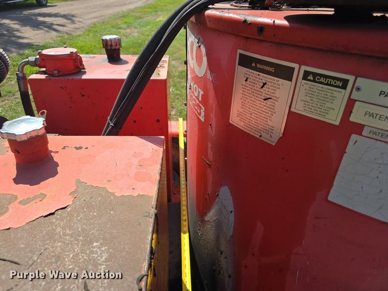 image for item DS4756 2001 Crafco Supershot SS125 melter applicator