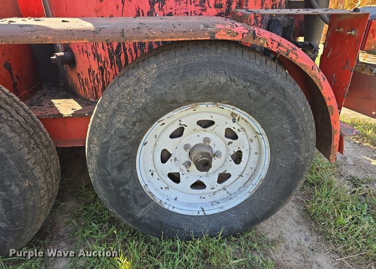 image for item DS4756 2001 Crafco Supershot SS125 melter applicator